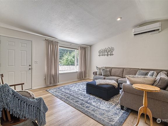 5th image of 2180 NW Malnor Court