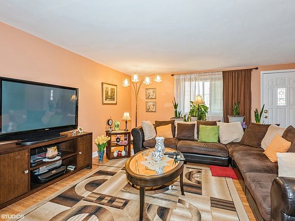 2nd image of 120 S Collen Dr #212