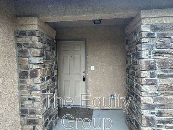 2nd image of 2752 W Oriole Ave