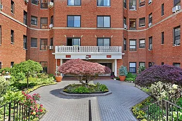 159-34 Riverside Drive West in Washington Heights