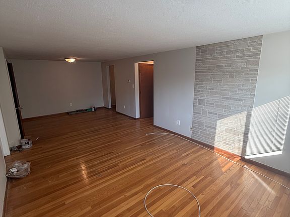 4th image of 14 Mount Pleasant St #10