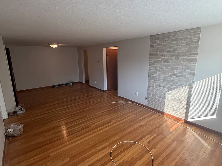 14 Mount Pleasant St #10 — Photo 4