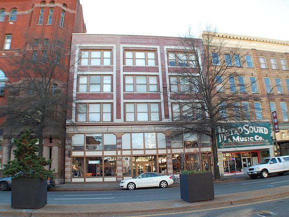 2nd image of 115 W Broad St APT 303.2
