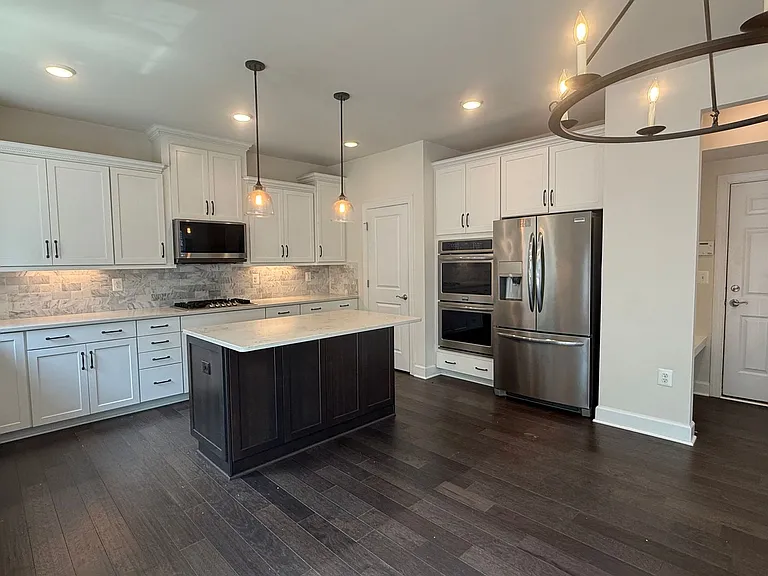 352 Pear Blossom Rd — Photo 11