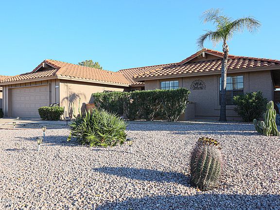2nd image of 2107 Leisure World