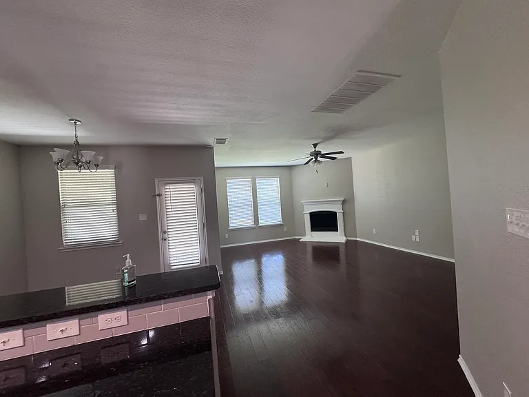 5600 Stockport Dr — Photo 5