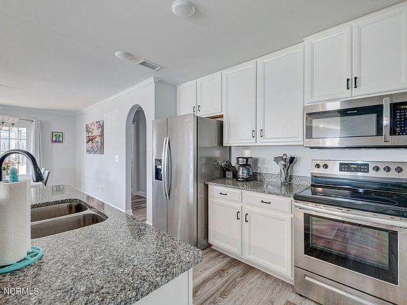 5th image of 3901 Stone Harbor Place