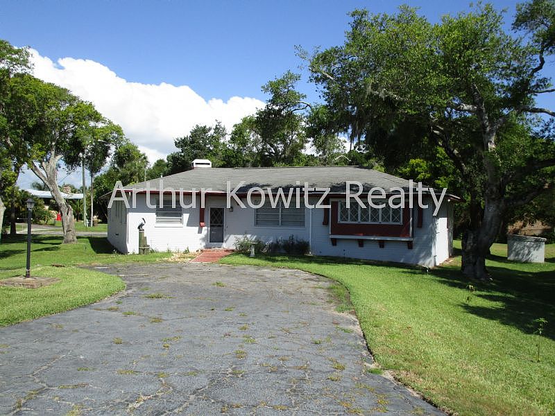 1st image of 11 Foster Dr