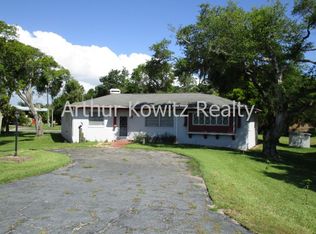 11 Foster Dr, Daytona Beach, FL 32118