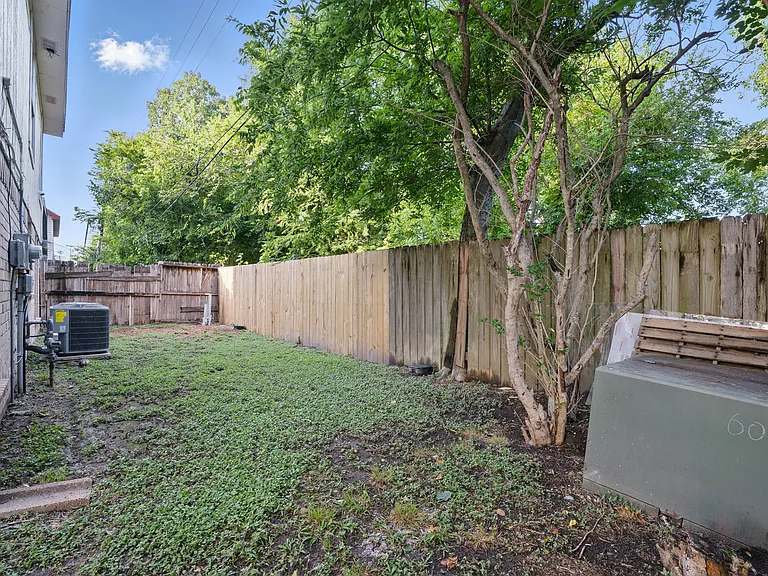 8530 Scenic Green Dr — Photo 23