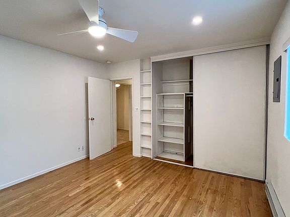 3rd image of 11208 Morrison St #3