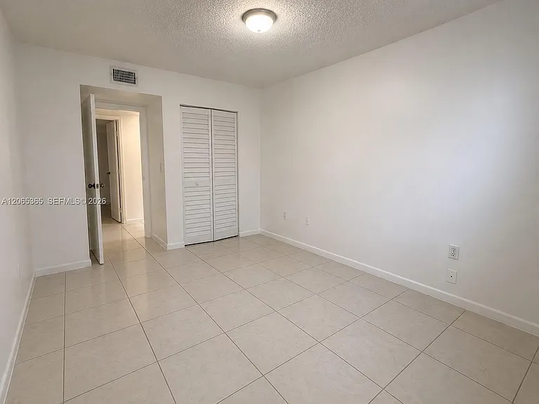 4384 NW 9th Ave #18-2A — Photo 10