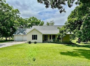 13830 E Musket Rd, Nevada, MO 64772