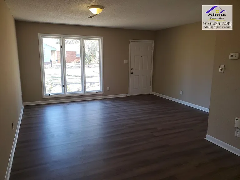 300 Rodie Ave — Photo 5