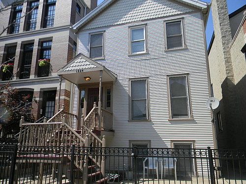 1st image of 1224 W Melrose St APT 1R