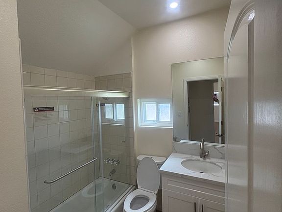 5th image of 232-248 Wolff St