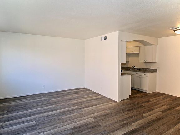 4th image of 1208 Casita Dr APT 2