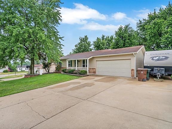 4th image of 3070 Valley Vista Dr N