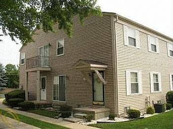 3rd image of 23741 Stonehenge Blvd #1