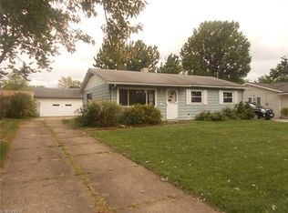 492 Chestnut Dr, Berea, OH 44017