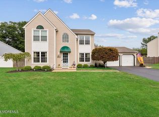 64 Sherrybrooke Dr, Howell, NJ 07731