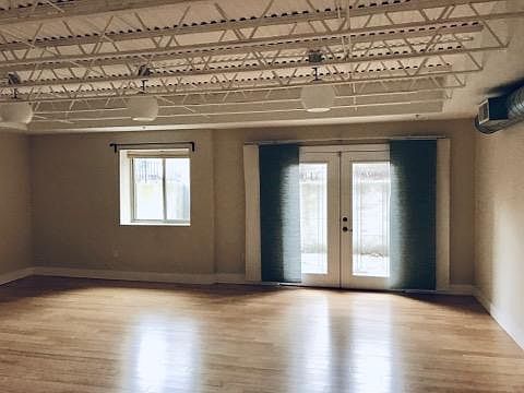 5th image of 2260 Park Ave APT 2D
