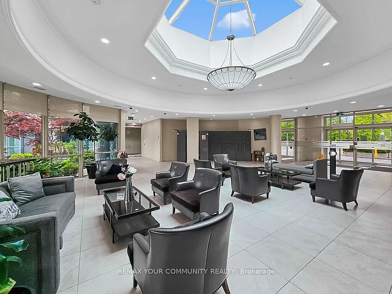 30 Harrison Garden Blvd #911 — Photo 20