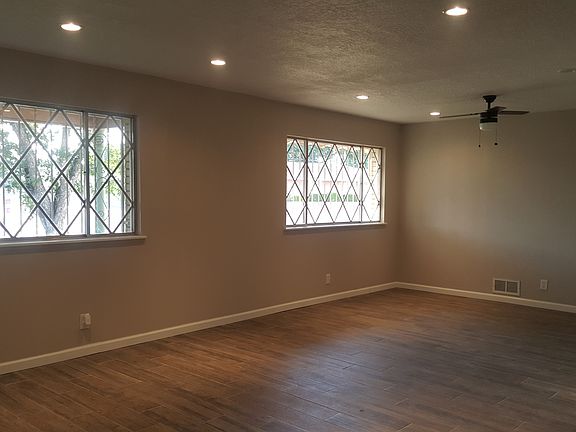5th image of 10001 Cork Dr