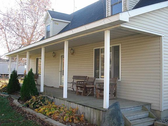 2nd image of 9746 E Church St