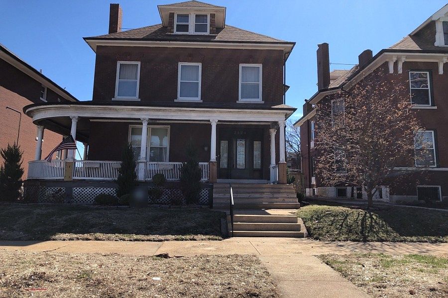 1st image of 2124 Harris Ave