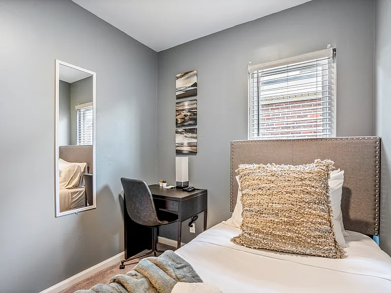 1547 Clifton Ave #1547 — Photo 8