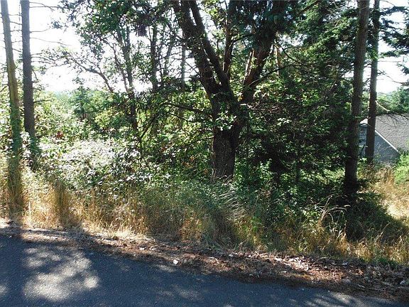 2nd image of 9999 Brittany Ln