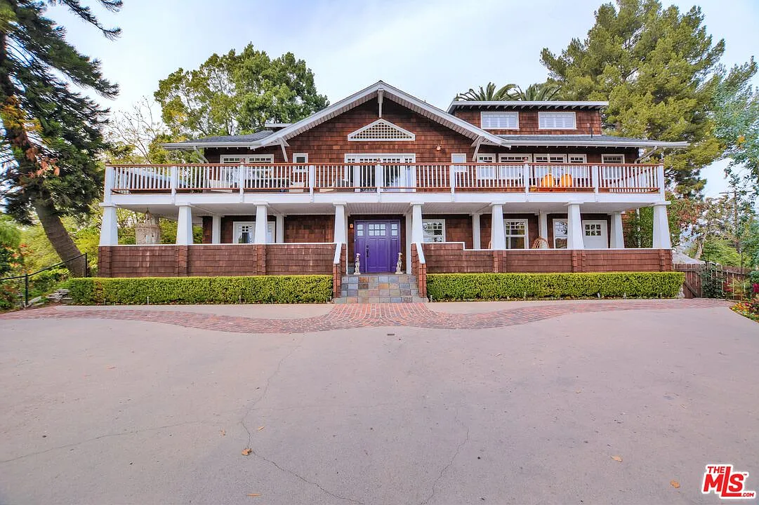 6 bed, 6.0 bath, 4106 sqft, $8,750 — Photo 1