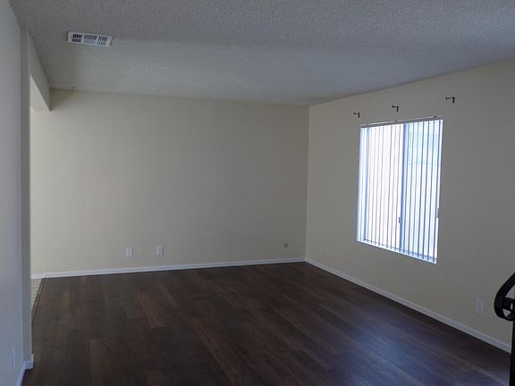 3rd image of 824 S Marguerita Ave