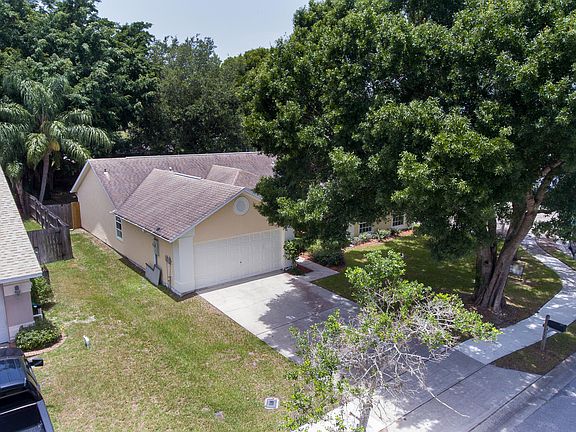 2nd image of 3312 Meadowridge Dr