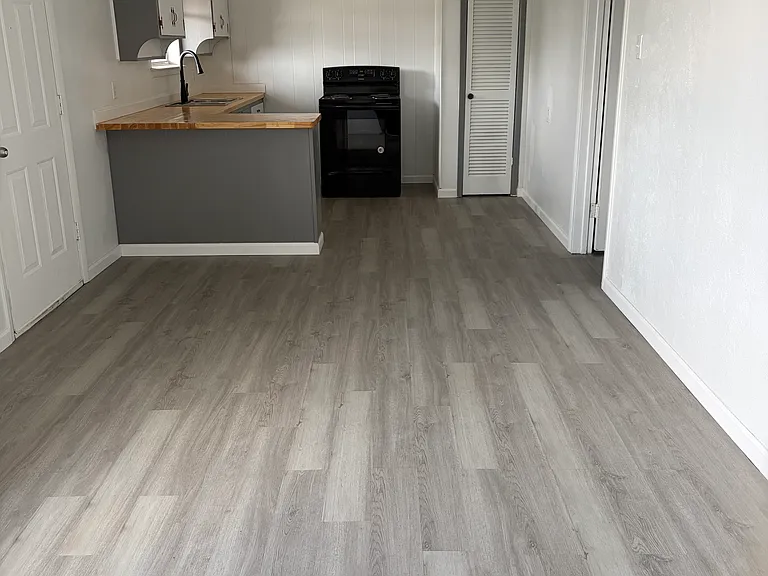 308 SE 17th St #308 — Photo 3