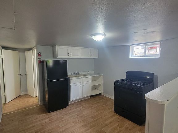 4th image of 1318 E Frye Ave