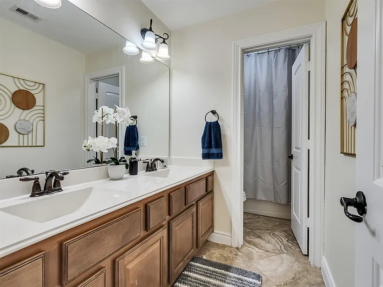 5227 Preserve Park Dr — Photo 32