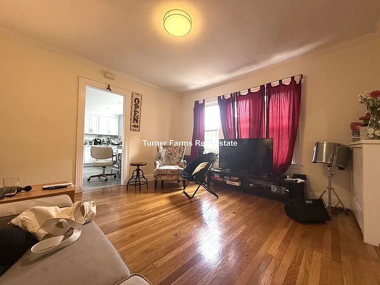 113 Lanark Rd #1 — Photo 7