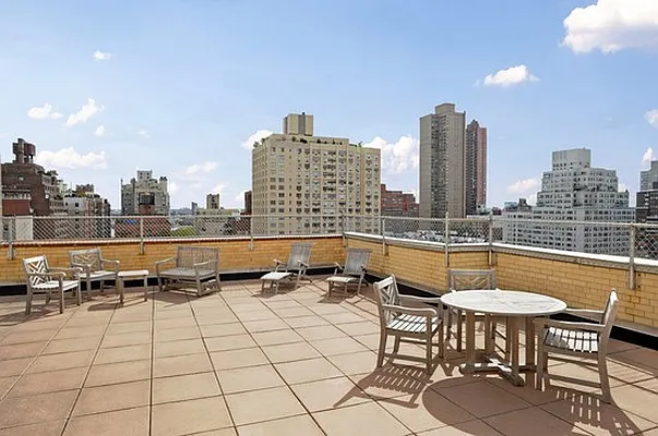 Sold by Town Residential | media 15