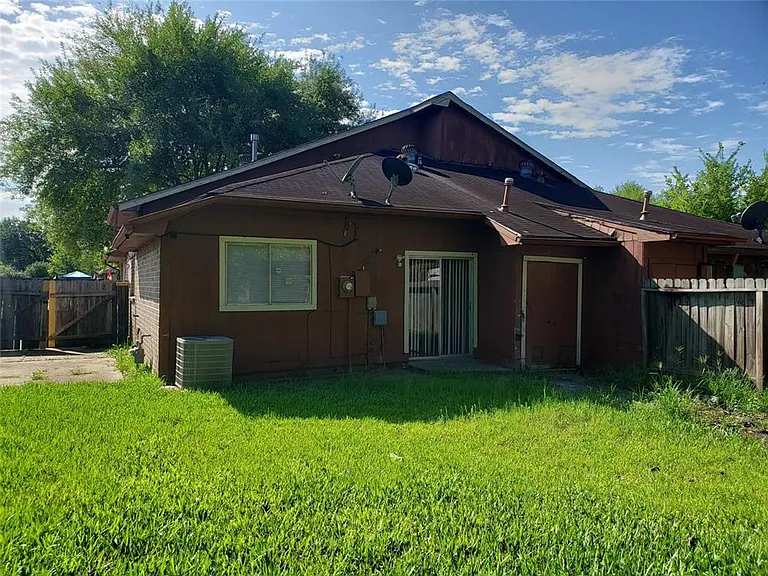 17010 Pastoria Dr — Photo 18