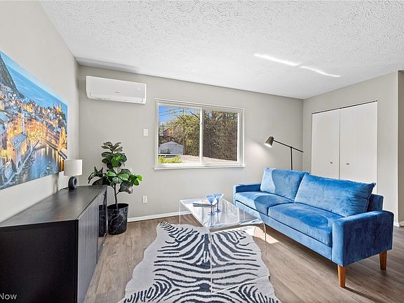 5th image of 10526 Clifton Blvd #202
