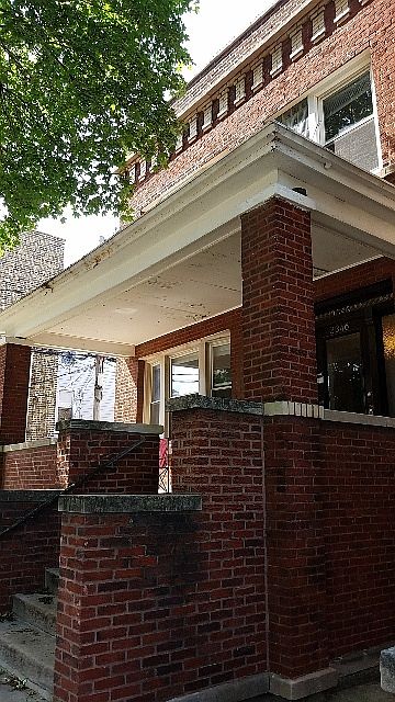1st image of 2346 W Walton St #G1
