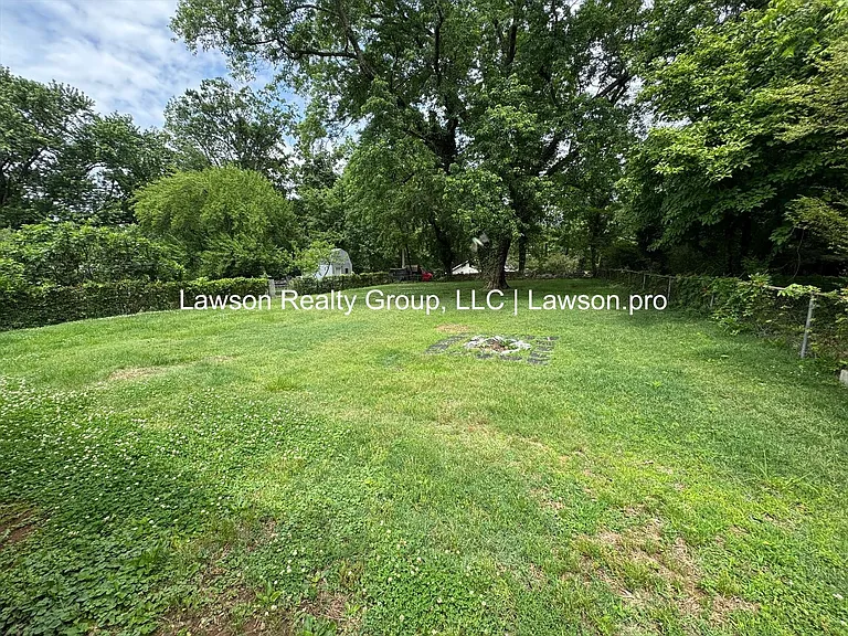 1741 Pexton Ave — Photo 15