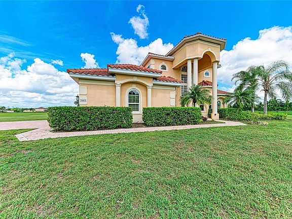 2nd image of 5605 Lake Paddock Cir