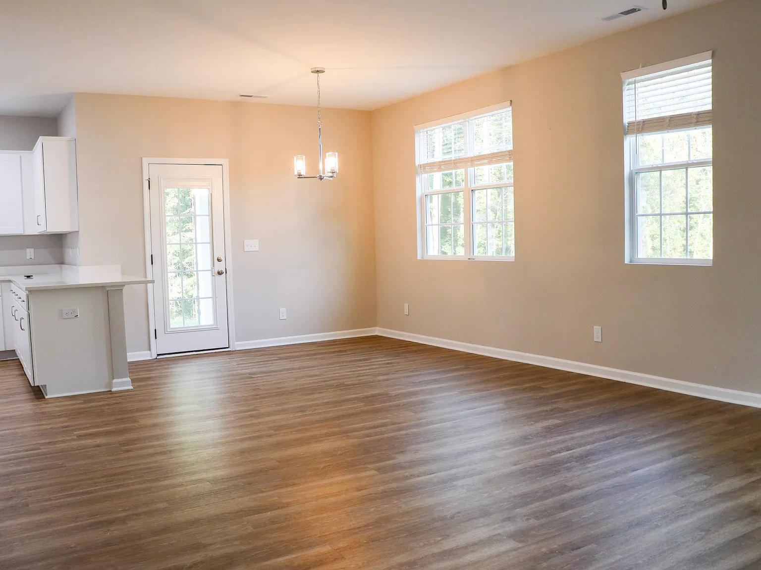 772 Roberts Road / Topf - 1 — Photo 4