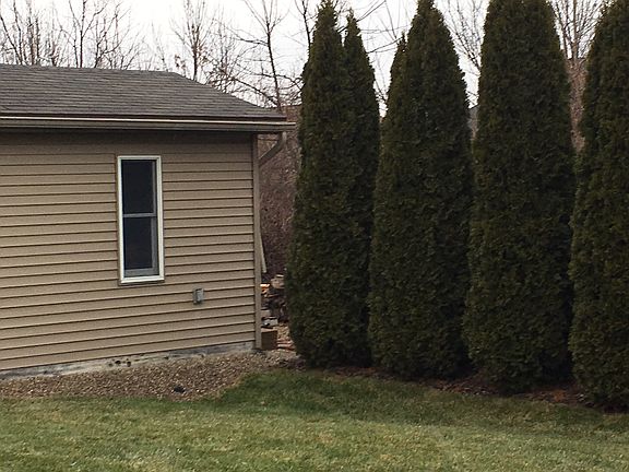 4th image of 5469 Maplewood Meadows Ave