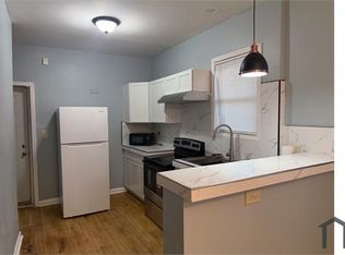 2516 E 72nd Pl, Chicago, IL 60649