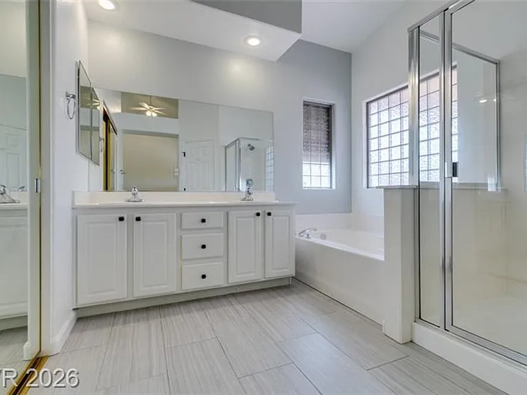 8111 Desert Cloud Ave — Photo 40