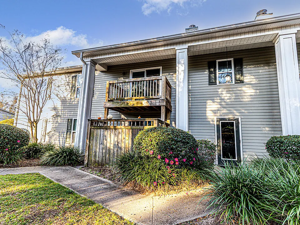 1402 Camp Rd #3F